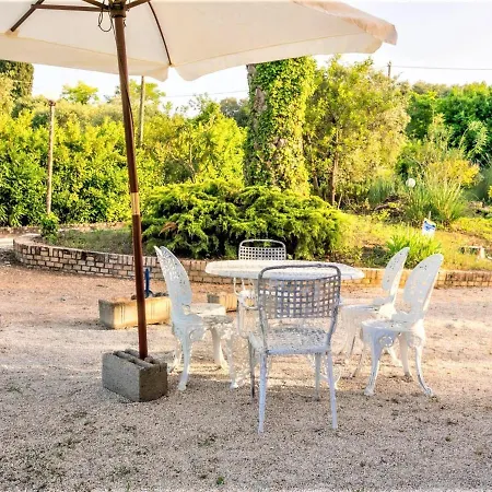 Spacious In Roseto Degli Abruzzi With Pool * Cologna (Teramo)
