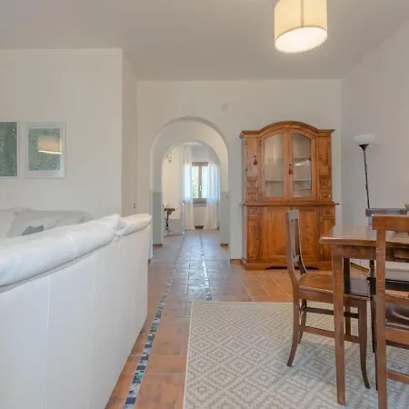 Spacious In Roseto Degli Abruzzi With Pool *