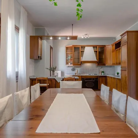 Spacious In Roseto Degli Abruzzi With Pool